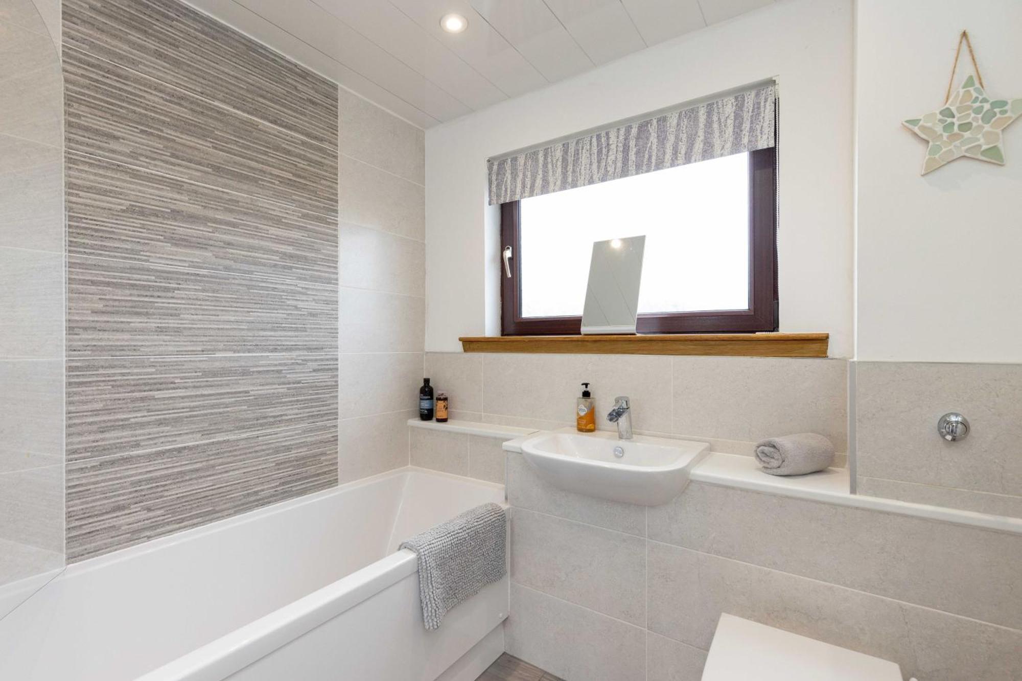 Family Home Inverkeithing Ideal For Edinburgh, Dunfermline & St Andrews 3 Bedrooms Buitenkant foto