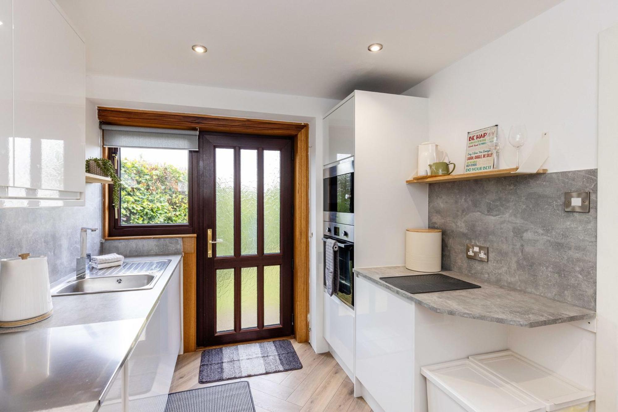 Family Home Inverkeithing Ideal For Edinburgh, Dunfermline & St Andrews 3 Bedrooms Buitenkant foto
